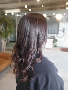 ジールヘアー(GIIL HAIR) ロングレイヤースタイル