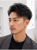 大人メンズのツーブロックパーマ