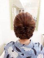 ヘアアンドメイクジップ恵比寿 (Hair＆Make ZIP)&nbsp;ねじりゆるふわまとめ髪　浴衣　着付け