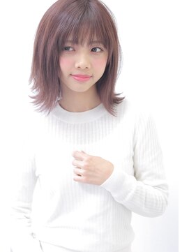 オウル(Owll) ナチュラルニュアンスロブ　外ハネワンカールミディアム