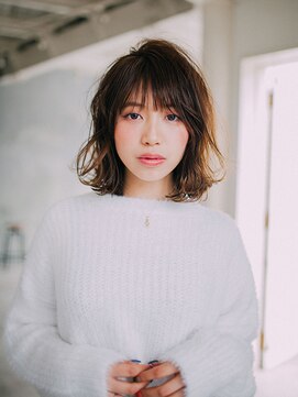 フローラビューティーヘアー(Flora Beauty Hair) 大人エアリー外ハネミディ/20代/30代/40代/50代/岡山/表町
