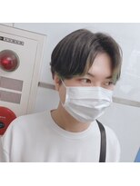 トゥリキャンバス(tRe canvas.)&nbsp;センターパート×パーマ×インナーカラー