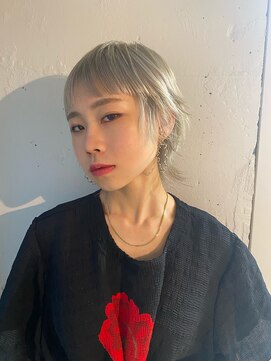 ローレン(Loren) 可愛いダメージレスハイトーンアッシュベージュカラー