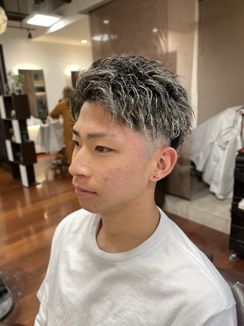 【夏ヘアー】ツイスト×ホワイトメッシュ