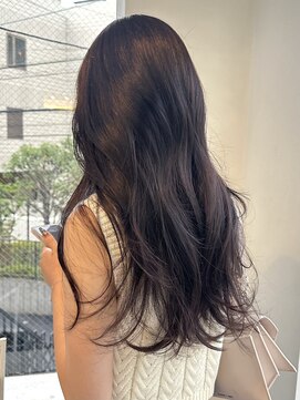 モイシェン(mauschen) ロングレイヤーカット×ブルージュカラー