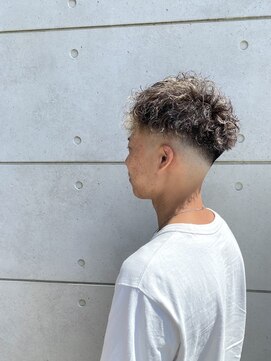 アウラ 高岡店(AULA) フェードパーマ