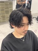 センターパート×波巻きパーマ