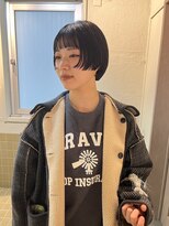 ハル ヘアスタジオ(haRu hair studio)&nbsp;ブルーブラック　ワイドバング　１０代/２０代/３０代/４０代