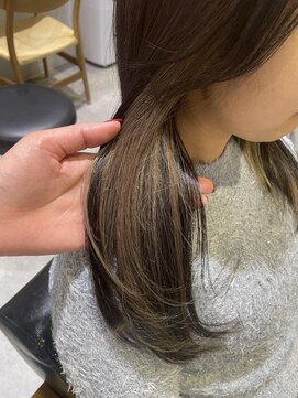 リタ(rita.) まつだて/インナー/ベージュ/艶髪/レイヤー