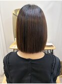 髪質改善ストレート　くくれないボブこそ