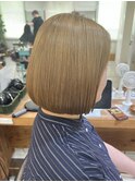透明感ベージュで大人可愛いカジュアルボブ