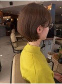 ショートボブ
