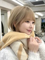 マウル ナゴヤ 名駅(MAEUL NAGOYA)&nbsp;レイヤーショートボブ　ハイトーン　脱白髪染め30代40代50代