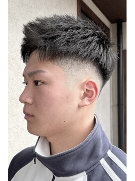 バーバーショップテト(barber shop tete) アップバングスキンフェード