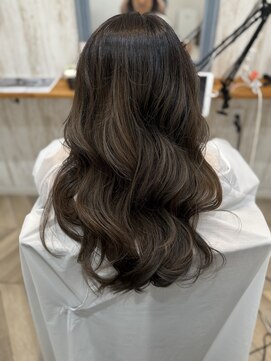 ルヴェール 茜部店(LeVert) グレージュカラー　ナチュラルレイヤースタイル