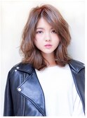 大人可愛いデジタルパーマ外ハネミディアム