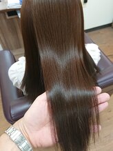 サロンドブイフォー(Salon de Vfour)