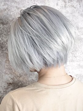 ゴリラビスケッツ(GORILLA BISCUITS) モノトーンホワイト［桜木町/横浜/みなとみらい］