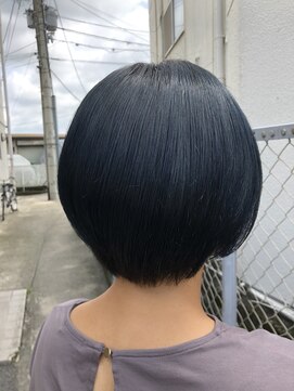 テテ(TETE) ディープモスグリーン　長堀橋×心斎橋