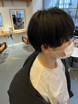 ロイド(Royd.) 個性的パッツンマッシュショート