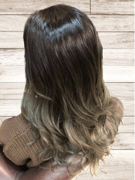 アクアヴィタエ(Aqua vitae) 10代、20代グラデーションゆるふわスタイル