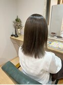 オリーブグレージュ切りっぱなしロブ