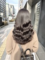 ツヤ髪ラベンダーグレーくびれヘア