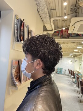 ロロ(ro-ro) 【恵比寿 ro-ro】メンズワイルドパーマ