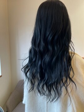 リール ヘアーアンドカンパニー(Rire Hair&Co.) ブルーブラック/ネイビーブラック/ロング