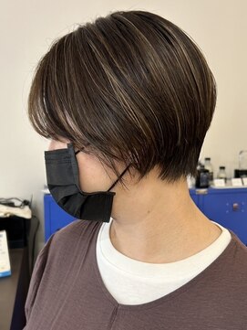 ラック 津田沼(LUCK) ハイトーンカラー 前髪パーマ ぱっつん前髪 ボブパーマ