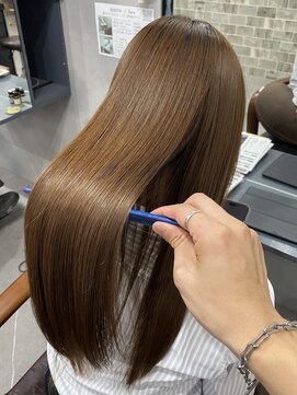 レド(LeDo) ハリウッドトリートメント【四日市/ブリーチ/髪質改善】