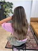 beige balayage