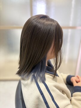 エレノア 梅田店(Eleanor) インナーカラー×アッシュブルー/かれん