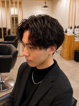 マジック(magic)&nbsp;韓国風 色気シャドウセンターパート