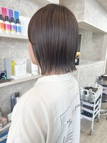 キャアリー(Caary)&nbsp;福山市Caaryぱつっと切りっぱなしボブ髪質改善ストレートヘア