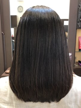 ミリュウ(Milieu) やわらかい縮毛矯正で扱いやすい髪に