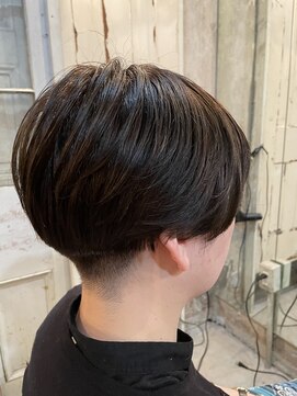 ロイジー(roijir) 【roijir 表参道】ハンサムショート☆ブラウンアッシュ