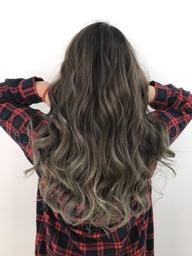 ゼンコー 立川高島屋店(ZENKO) 【白髪ぼかし】大人ミルクティーグラデーション