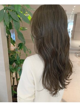 スリーバイキープ 尾山台(THREE by KEEP) 【尾山台THREEbyKEEP関谷】オリーブベージュ×ロングウェーブ