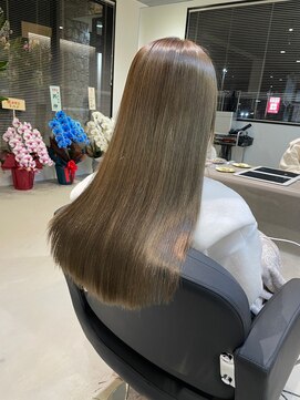 ノア(NOAH) オリーブベージュ×ロング