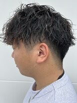 ヒュイル バイ ニアウ(Hwyl by Niau)&nbsp;メンズマッシュパーマツイストスパイラルパーマニュアンスパーマ