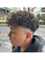 バイブアンドアネックス(VIBE & ANNEX)&nbsp;スペインカール×フェードカット