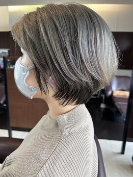 ムース 福島市店(Mousse-88-) 小顔 ショートボブ スモーキーアッシュ