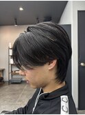 センターパートウルフ
