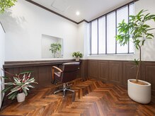 ミレナ(Milena)の雰囲気（個室半個室でゆったり贅沢サロンタイムをお楽しみ下さい。）