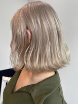 イリ 梅田(ili) スペインカール/スパイキーショート/フェザーパーマ