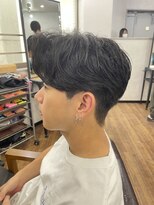 メルシー トータル ブランディング サロン(merci TOTAL BRANDING SALON)&nbsp;刈り上げセンターパート