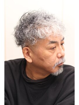 ヘアーアンドグルーミング ヨシザワインク(HAIR&GROOMING YOSHIZAWA Inc.) ツイストスパイラルパーマツーブロック40代50代理容室短髪人形町