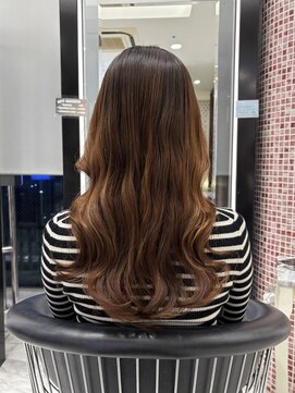 アピッシュ ギンザ(apish ginza) 近下菜央/コテ巻き風パーマ/ロングパーマ/デジタルパーマ