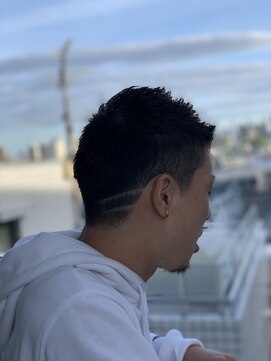 エイト 池袋店(EIGHT ikebukuro) デザイン刈り上げ